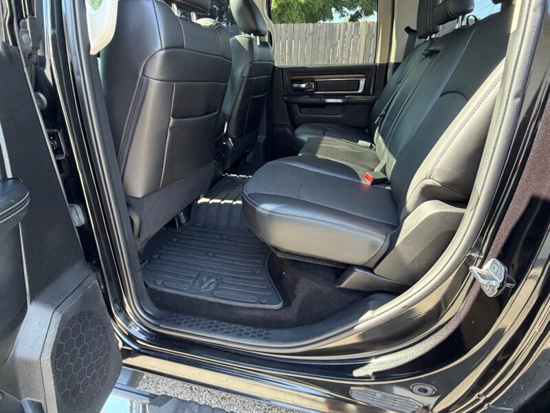 Used 2015 RAM 1500 Laramie w/ Convenience Group AWD/4WD image 26