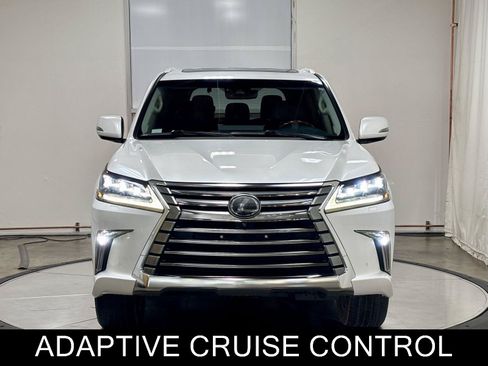 Used 2018 Lexus LX 570 4WD w/ Luxury Package image 2