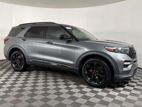 Used 2022 Ford Explorer ST w/ ST Street Pack AWD/4WD image 6