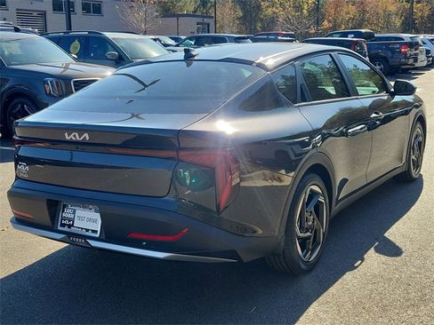 New 2025 Kia K4 EX image 4