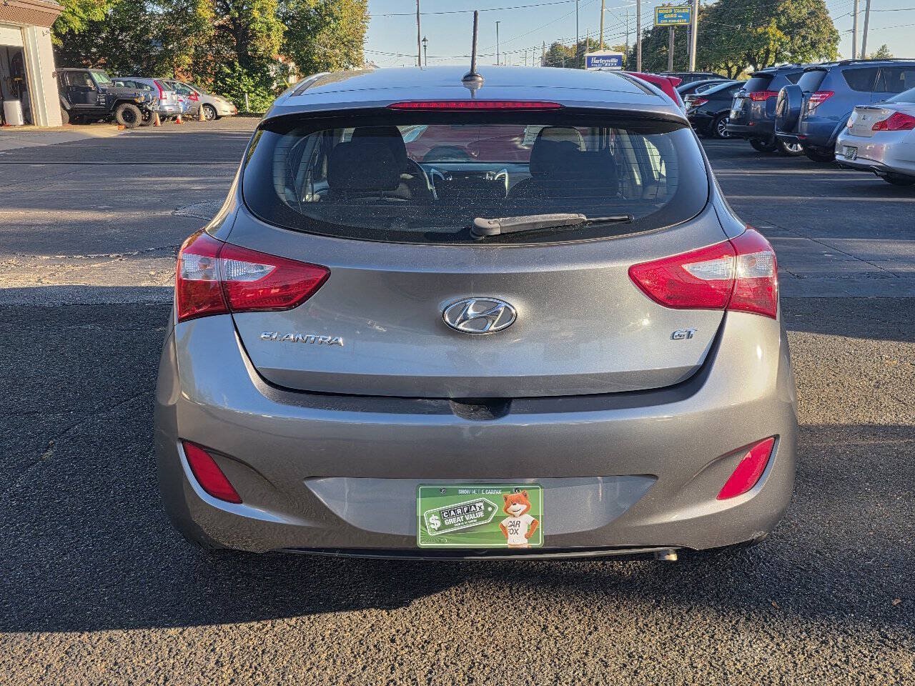 Used 2017 Hyundai Elantra GT FWD image 7