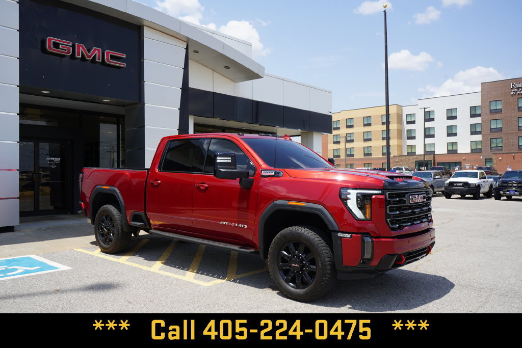 Used 2024 GMC Sierra 2500 AT4 w/ AT4 Preferred Package AWD/4WD image 2