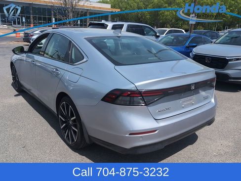 Used 2025 Honda Accord Touring image 5