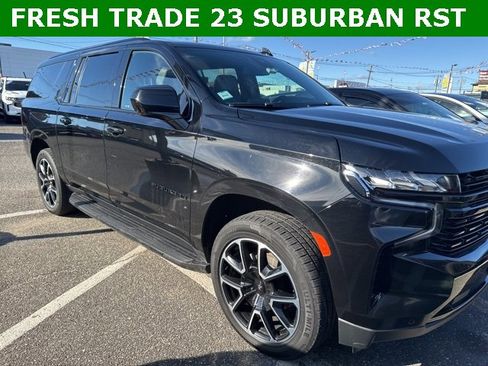 Used 2023 Chevrolet Suburban RST image 6