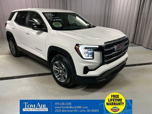 Used 2025 GMC Terrain Elevation image 1