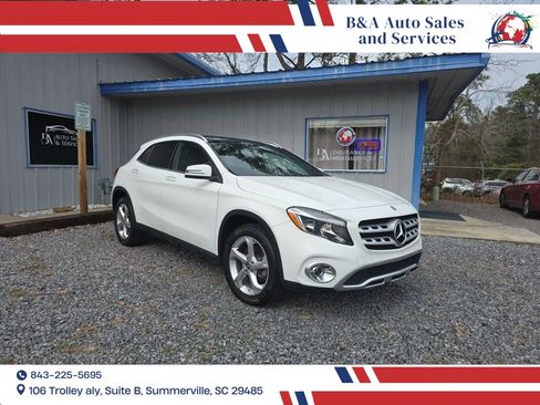 Used 2019 Mercedes-Benz GLA 250 GLA 250 Sport Utility 4D image 9