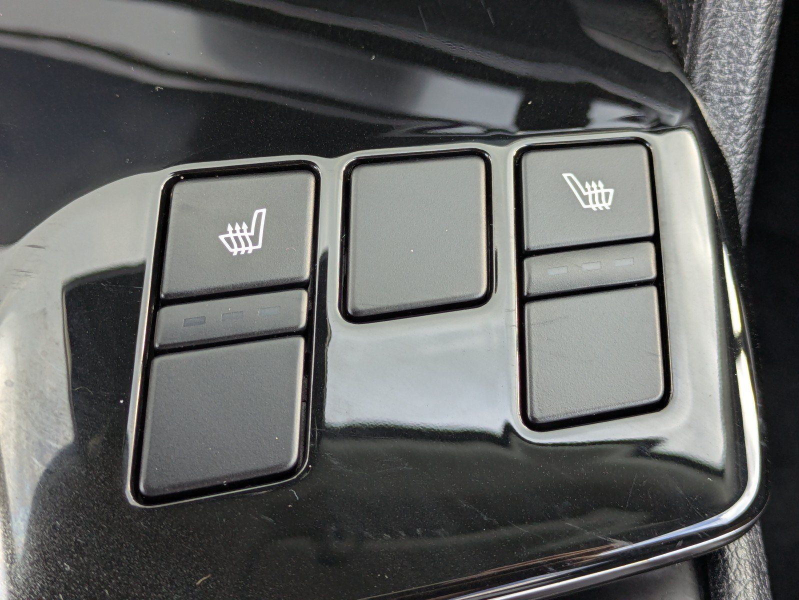 Certified 2025 Kia Sportage SX FWD image 29
