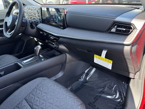 New 2026 Nissan Kicks SV w/ Cold Weather Package image 10