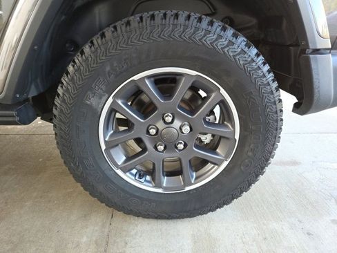 Used 2021 Jeep Wrangler Sport S image 59