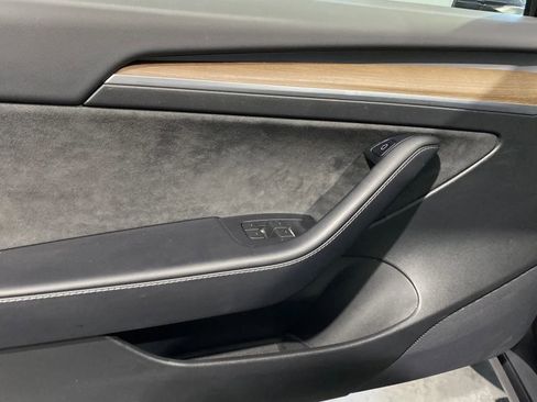 Used 2022 Tesla Model 3 image 12