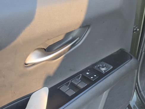 Used 2019 Lexus UX 200 w/ Accessory Package 2 FWD image 9