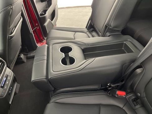 Used 2025 Honda Pilot Touring image 41