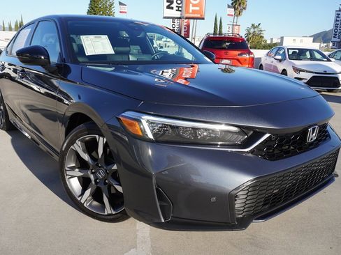 Used 2025 Honda Civic Sport image 2