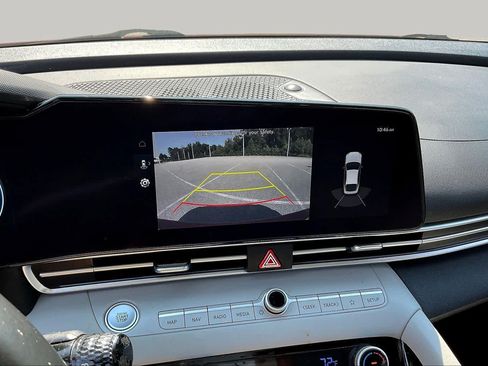 Used 2022 Hyundai Elantra Limited FWD image 27