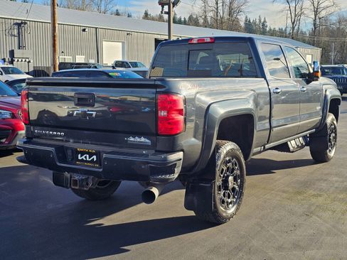 Used 2018 Chevrolet Silverado 3500 High Country image 7