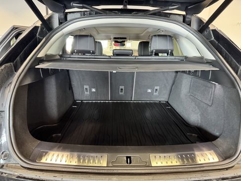 Used 2020 Land Rover Range Rover Velar S AWD/4WD image 28