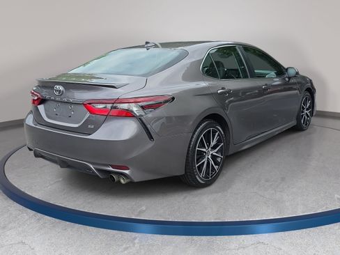 Used 2024 Toyota Camry SE FWD image 5