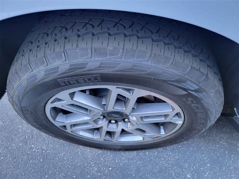 Used 2025 Ford Expedition Max Active image 8