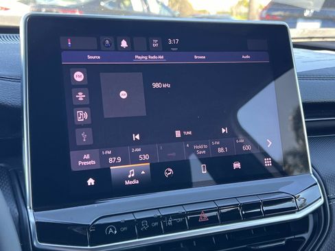 Used 2022 Jeep Compass Altitude image 12