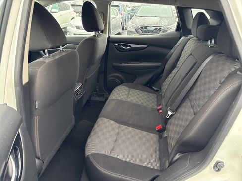 Used 2017 Nissan Rogue Sport SV image 12