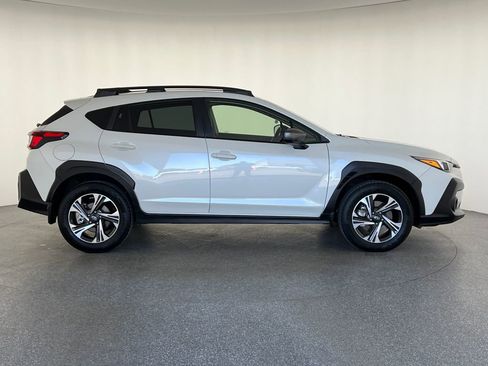 Certified 2024 Subaru Crosstrek 2.0i Premium image 2