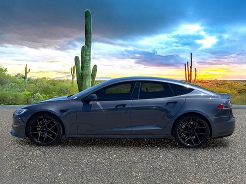 Used 2022 Tesla Model S Plaid AWD/4WD image 3