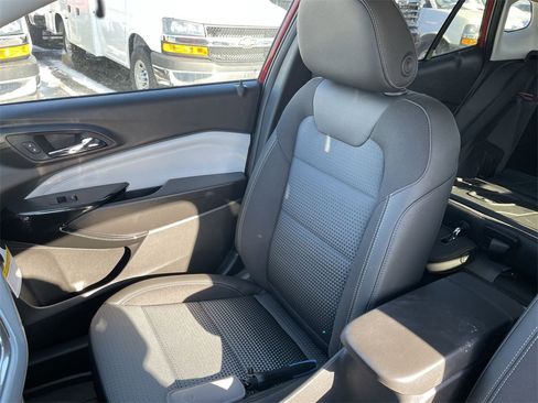 New 2026 Chevrolet Trax LT w/ Driver Confidence Package image 23