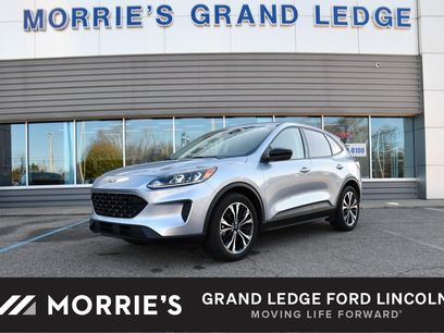 Used 2022 Ford Escape SE w/ SE Sport Appearance Package