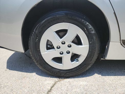 Used 2010 Toyota Prius Three FWD image 11
