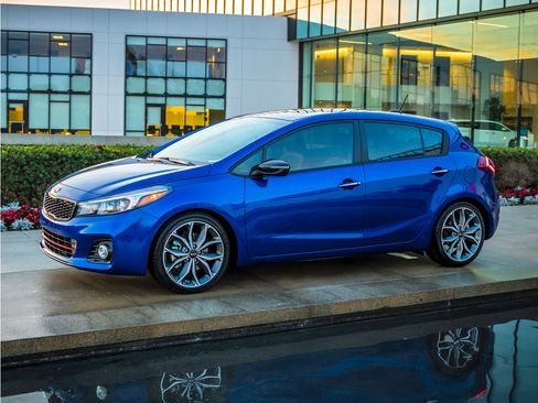 Used 2018 Kia Forte EX w/ EX Premium Tech Package FWD image 1