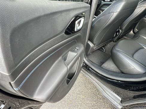 New 2026 Jeep Compass Latitude image 18