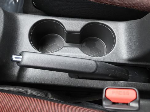 New 2025 Nissan Versa SR w/ Trunk Package FWD image 22