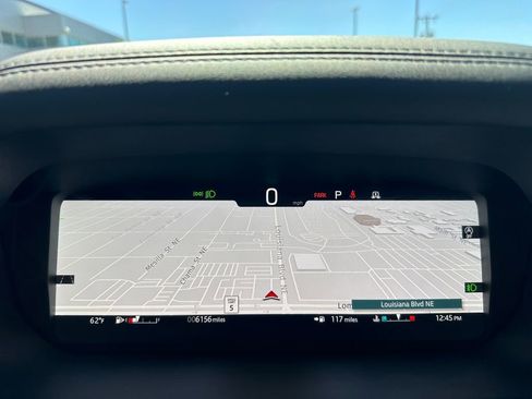 Used 2025 Land Rover Defender 90 S image 28