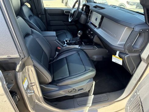 New 2026 Ford Bronco Outer Banks AWD/4WD image 12