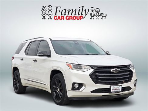 Used 2019 Chevrolet Traverse High Country image 2