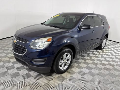 Used 2017 Chevrolet Equinox LS FWD image 9
