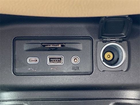 Certified 2023 Chevrolet Equinox Premier image 19