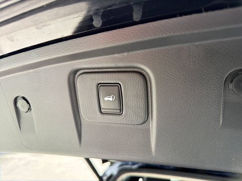 Used 2021 Nissan Murano Platinum w/ Cargo Package FWD image 36