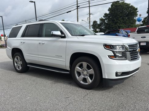 Used 2019 Chevrolet Tahoe Premier RWD image 2