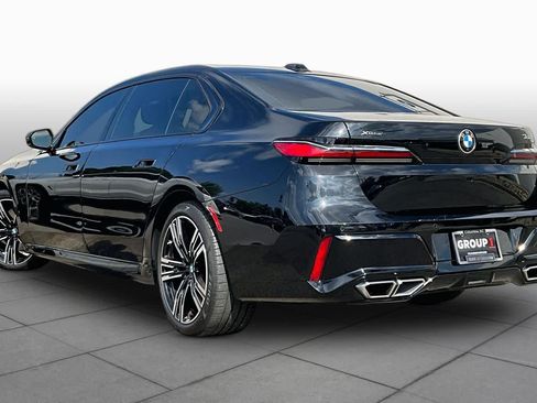 Used 2024 BMW 760i xDrive w/ Executive Package AWD/4WD image 11