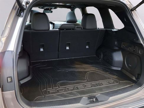 Used 2025 Subaru Forester Touring image 18