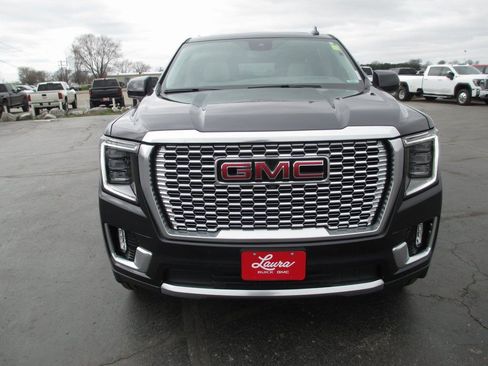 Used 2023 GMC Yukon XL Denali w/ LPO, Floor Liner Package image 13