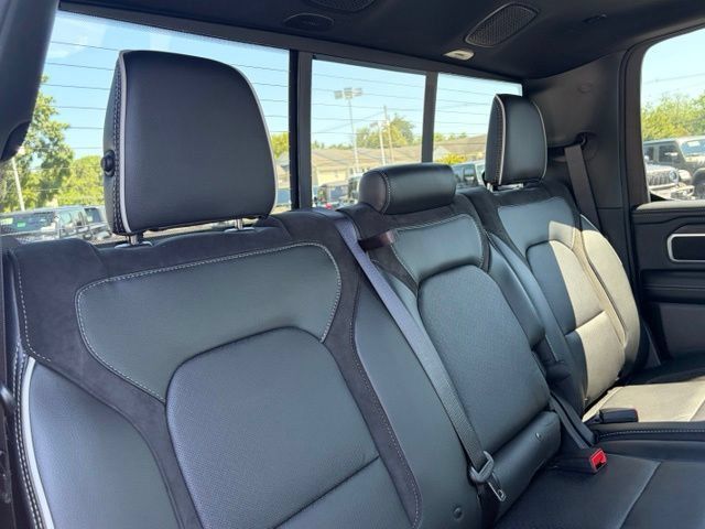 New 2026 RAM 1500 Laramie w/ Night Edition AWD/4WD image 34