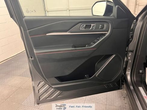 Used 2025 Ford Explorer ST-Line w/ Premium Package RWD image 24