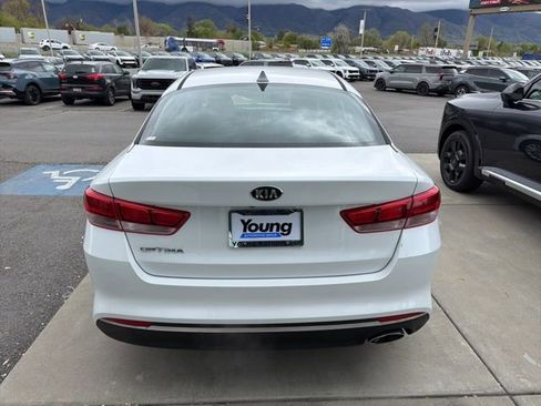Used 2017 Kia Optima LX image 5