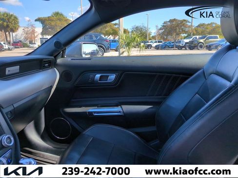Used 2021 Ford Mustang Premium image 13