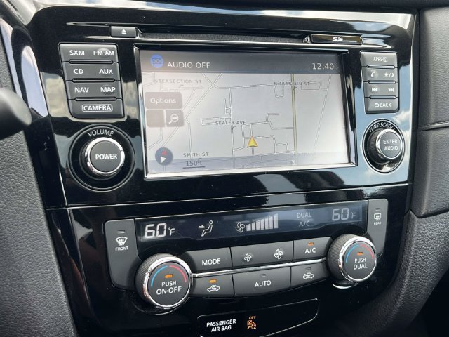 Used 2017 Nissan Rogue SV AWD/4WD image 26