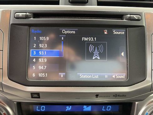 Used 2016 Toyota 4Runner Limited image 12