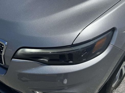 Used 2019 Jeep Cherokee Limited AWD/4WD image 8