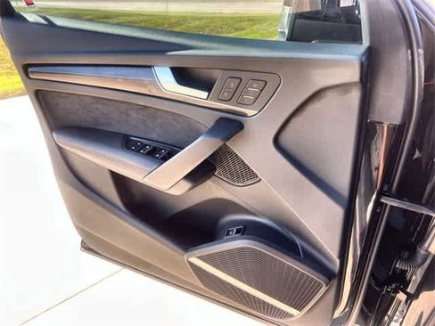 Used 2024 Audi SQ5 Prestige image 30